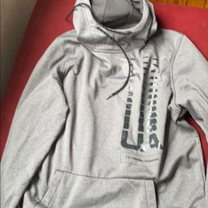 Men’s medium Coldgear under Armour hoodie